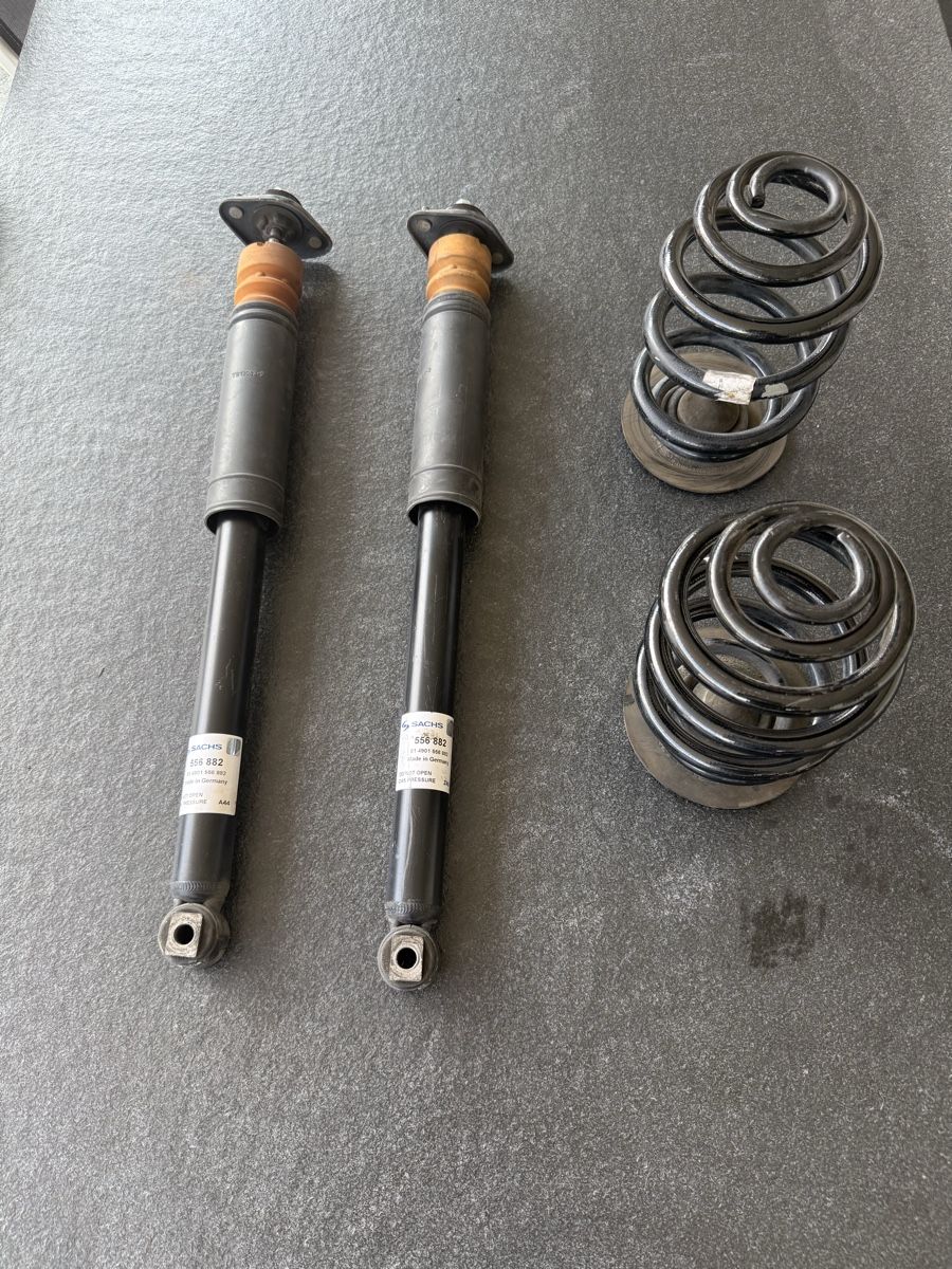 BMW Tutti pezzi di ricambio auto: BMW E 46 Original Fahrwerk – Usato da Ennetbürgen venduto da Colin_Flury 2