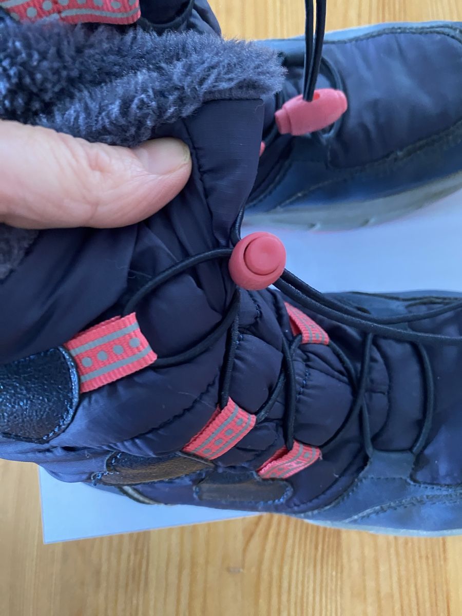 Chaussures filles: Kuschlige Winterboots, Gr.35 – D'occasion à Schöfflisdorf par ast_jfj7 5