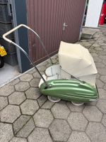 Vintage-Kinderwagen grün Helvetia mit Verdeck gut erhalten