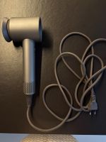 Haartrockner Silber mit Kabel