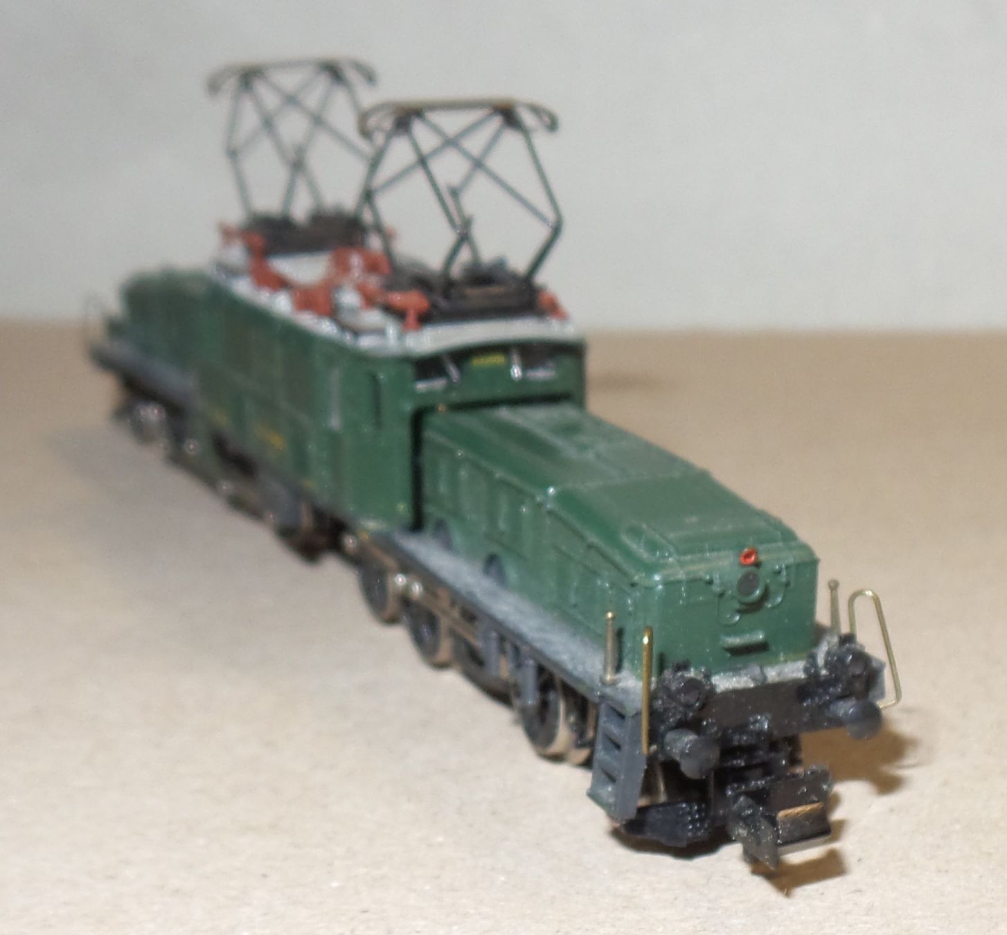 Trix Modellini di ferrovie: Locomotive Crocodile Trix N (défect) – Usato da Bulle venduto da Rockandtoys 3