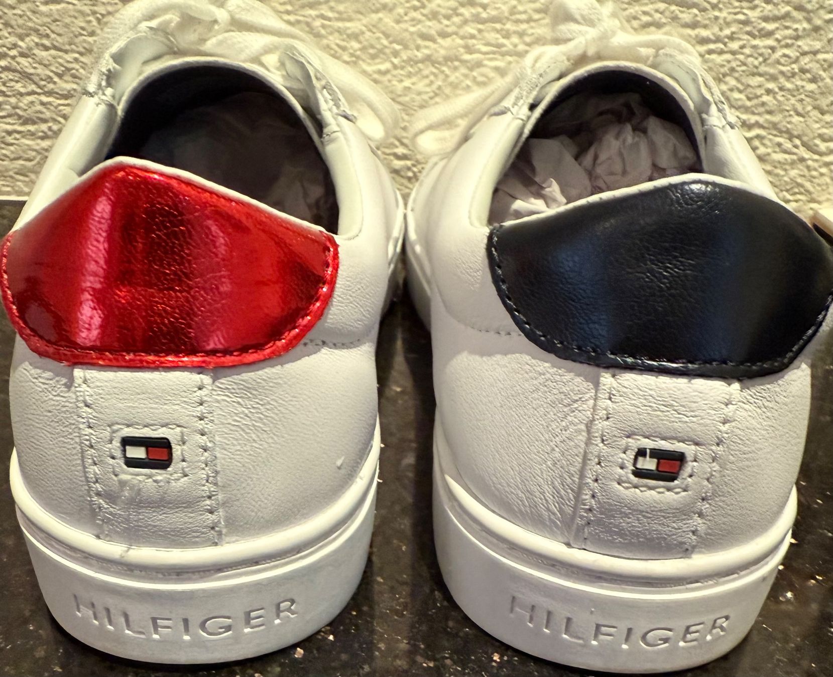 Tommy Hilfiger Scarpe da donna: Tommy Hilfiger, Essential, Sneaker low, Grösse 40 – Nuovo (secondo la descrizione) da Niederweningen venduto da baghirac 3
