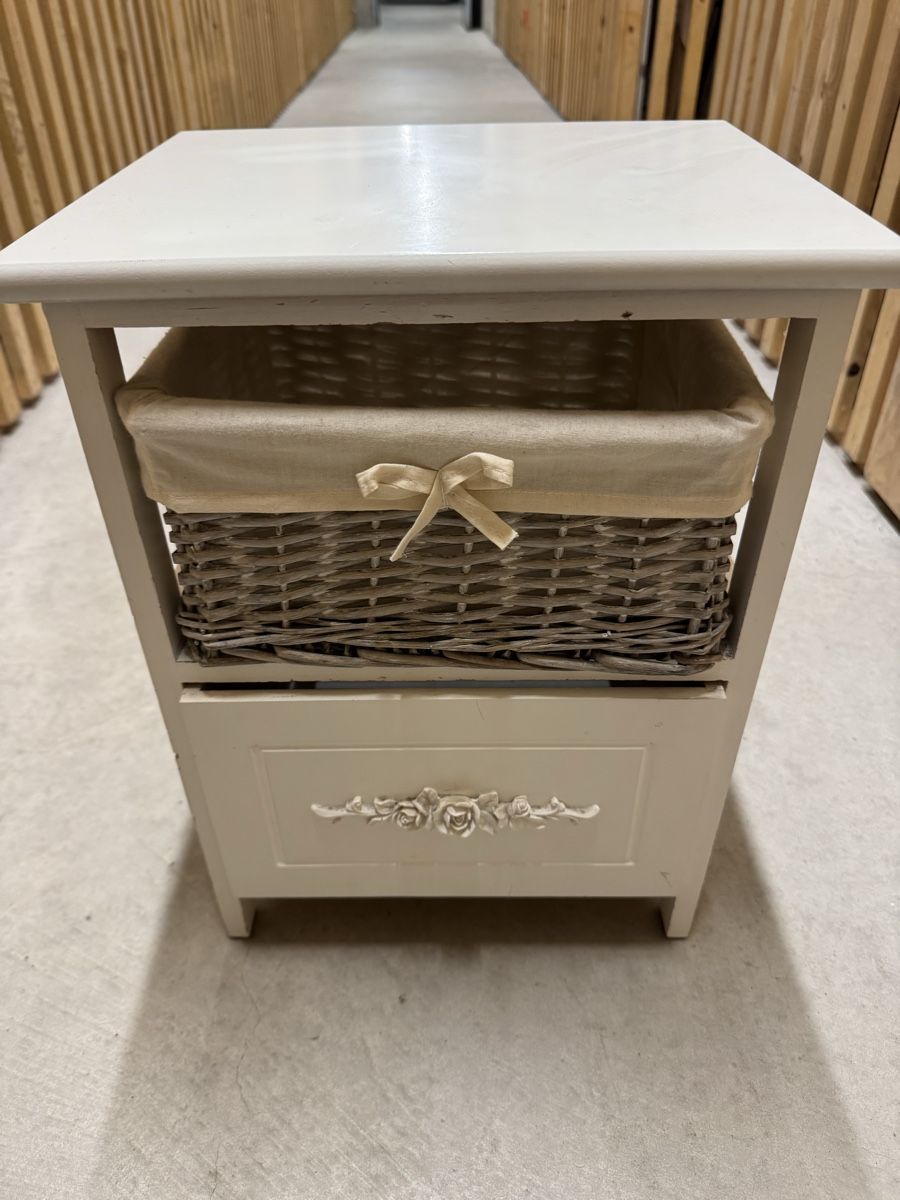 Altro per la casa: Nachttisch/Tischchen Shabby Chic mit Korb & Schublade – Usato da Zürich venduto da Selina_Hi