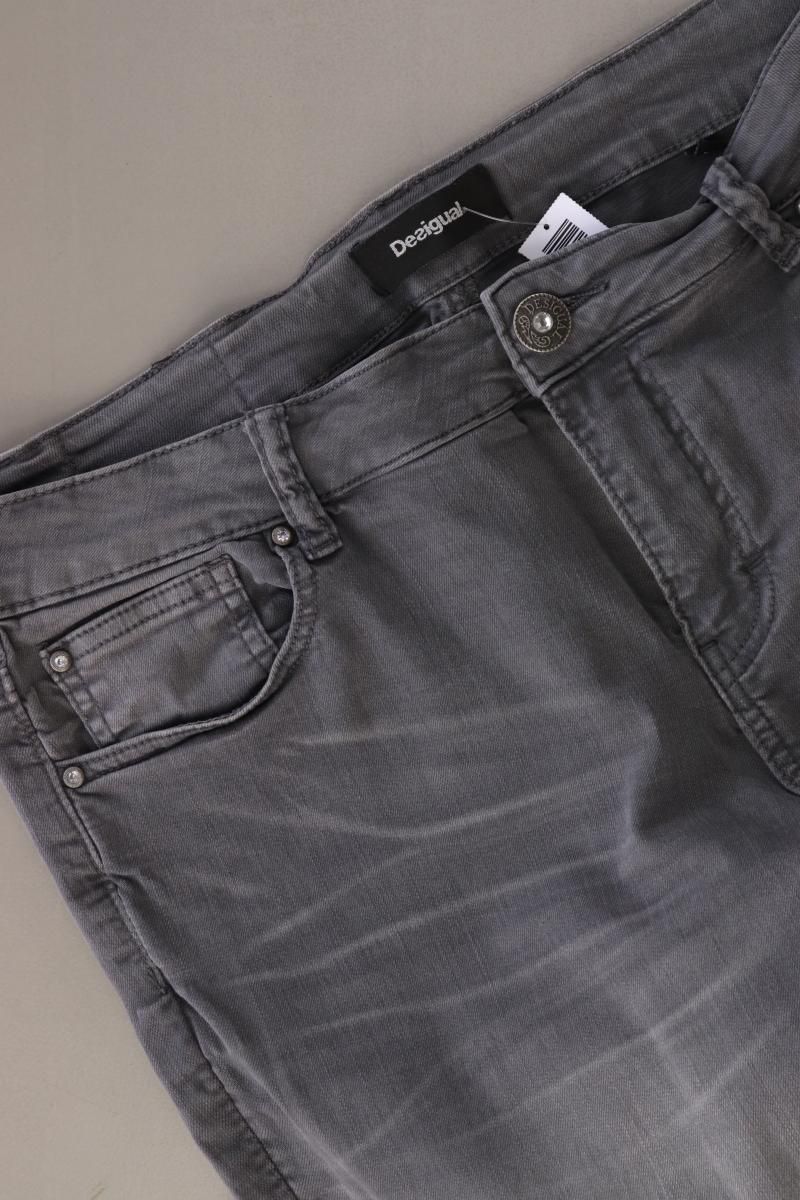 Jeans: Desigual Skinny Jeans Gr. 44 grau – Usato da Neustadt an der Waldnaab venduto da SecondLifeFashion 3