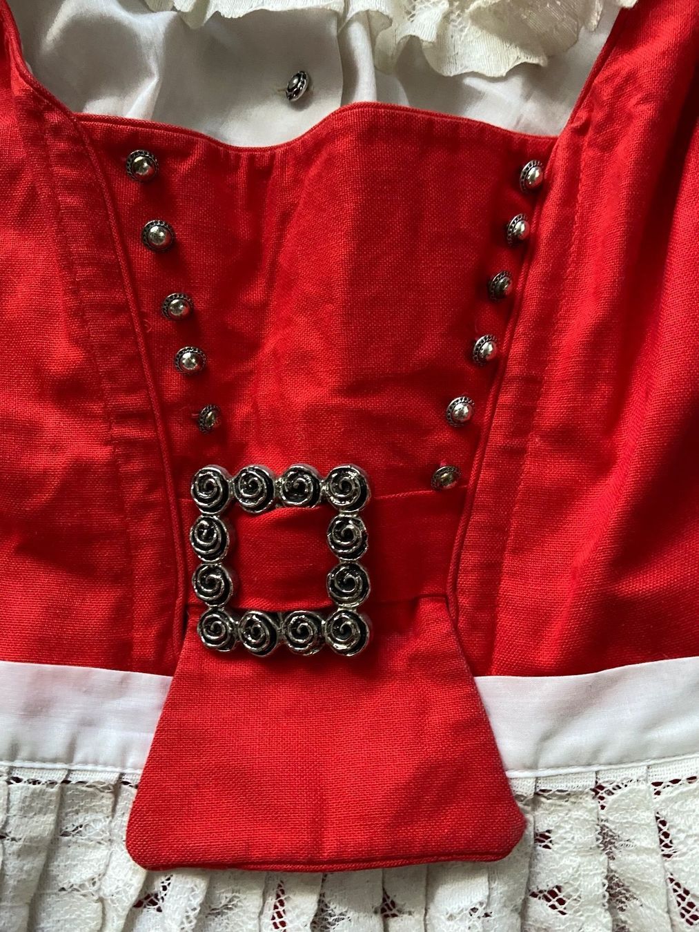 Kleider: Hochwertiges traditionelles Dirndl 3 teilig – Gebraucht aus Zürich von Eves.vintage.element 2