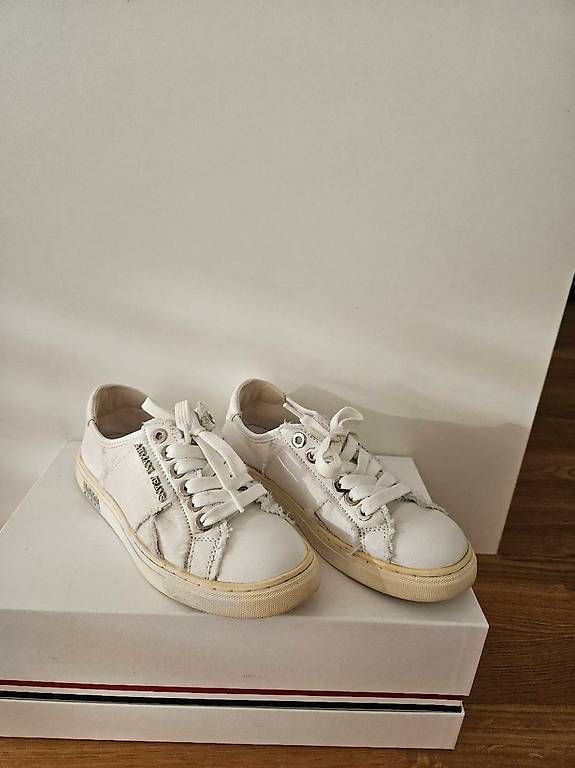 Scarpe da donna: Armani Jeans Sneaker Gr. 37 – Usato da Aarau venduto da chi_qnc5 2