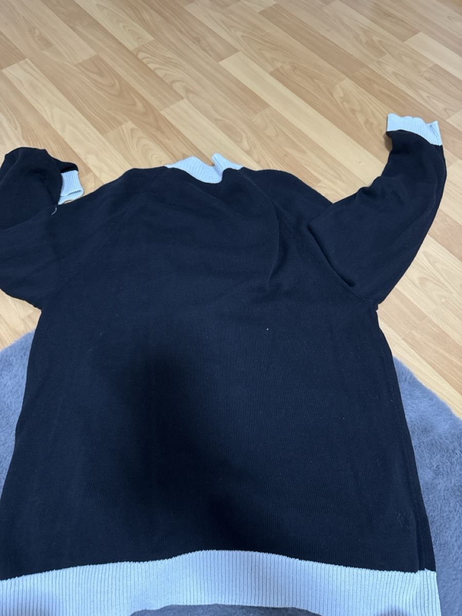 Tezenis Jacken: Tezenis Strickjacke – Gebraucht aus Winterthur von mag_z5tc 2
