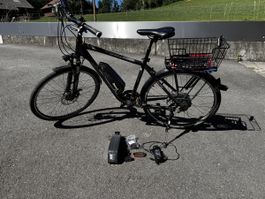 E-Bike Raleigh 28" mit grossem Korb, perfekt für den Sommer!