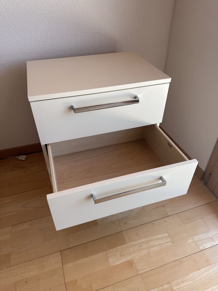 Comodini: Nachttisch creme – Usato da Uetikon am See venduto da manoka1 1