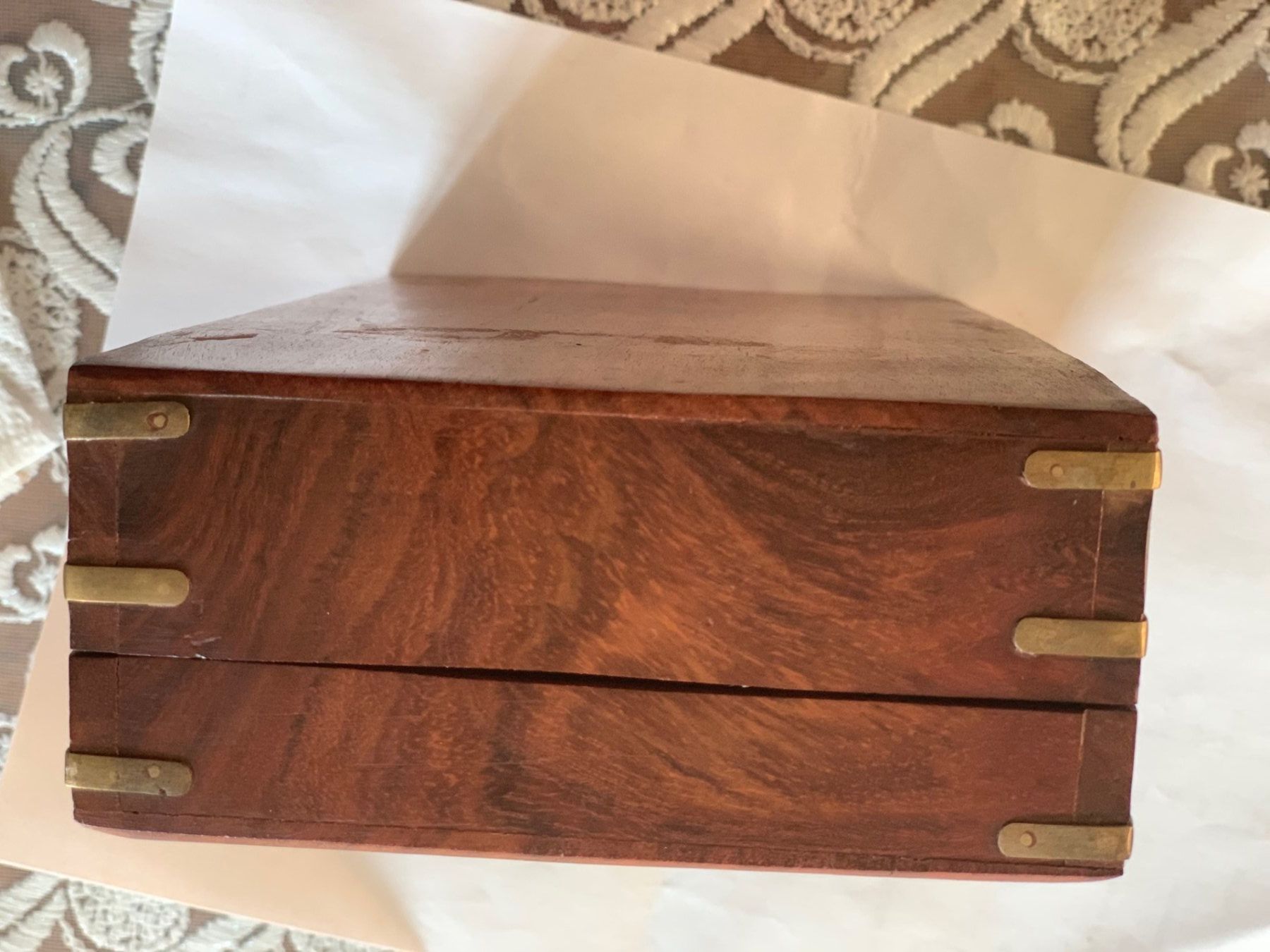 Articoli in legno: Vintage Holzschmuckkästchen mit Herzmuster – Usato da Emmen venduto da newcar4you 2