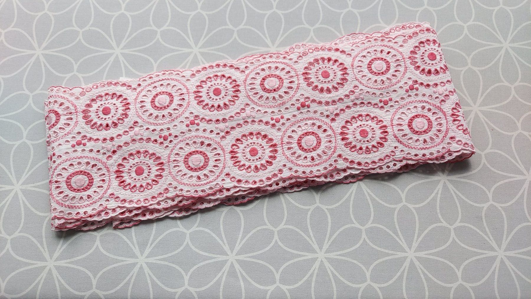 Nastri decorativi: Baumwollband   rot/weiss,   Breite 13 cm – Nuovo (secondo la descrizione) da Langnau am Albis venduto da kktdora
