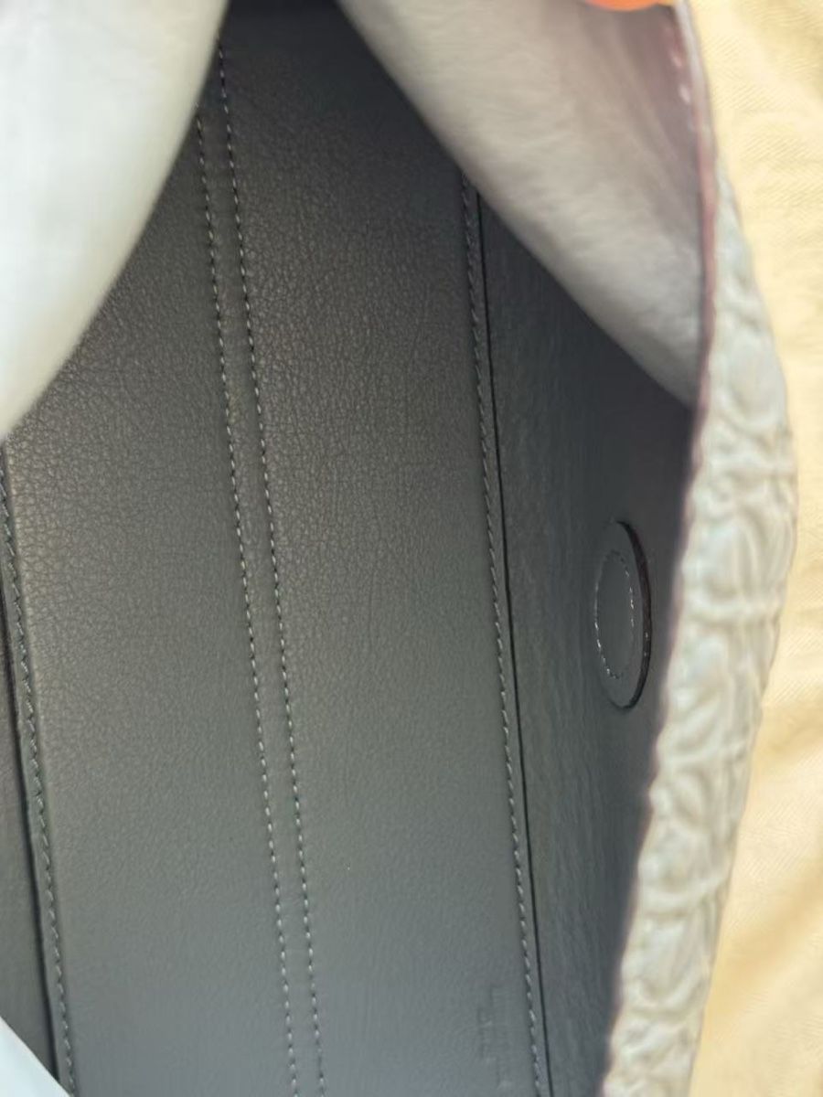Loewe Borse da donna: Ledertasche Loewe Grau Damen  Tasche  – Usato da Zürich venduto da yag_5xzd 6