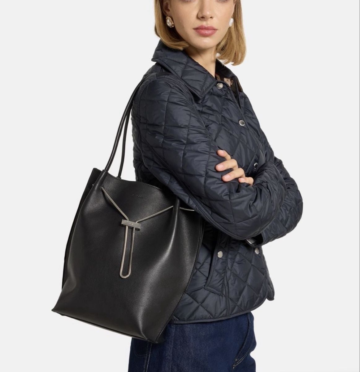 Taschen für Damen: By Far leather bag – Neu und originalverpackt aus Paradiso von viorea