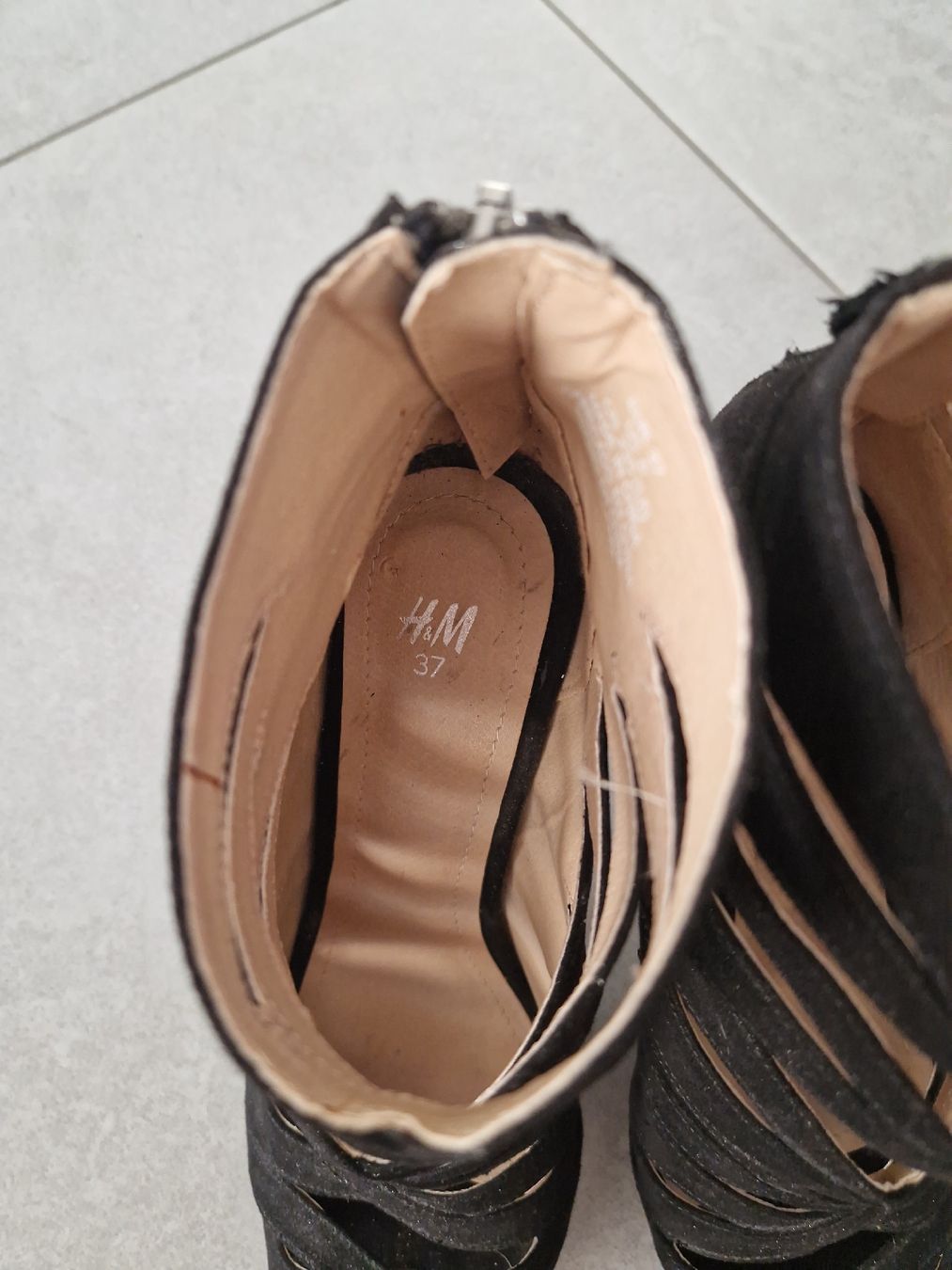 H&M Scarpe da donna: Sandaletten mit Absatz – Usato da Eglisau venduto da Ramii97 2