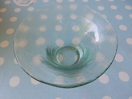 schöne Glasschale massiv Glas Hutform Glasi Hergiswil?