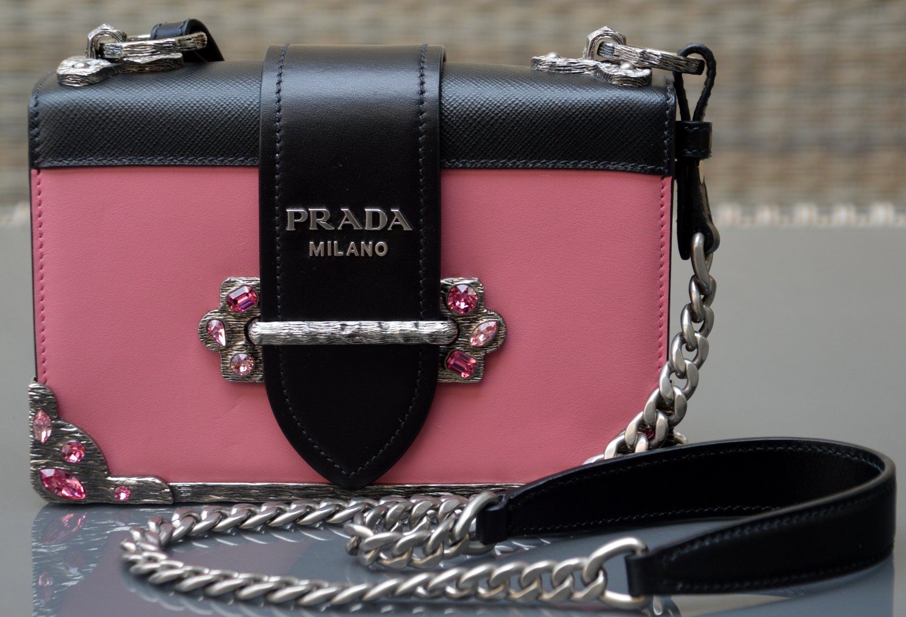 Prada Taschen für Damen: Prada Caskier Crystal Tasche / sac – Gebraucht aus Collonges von Auganien 2