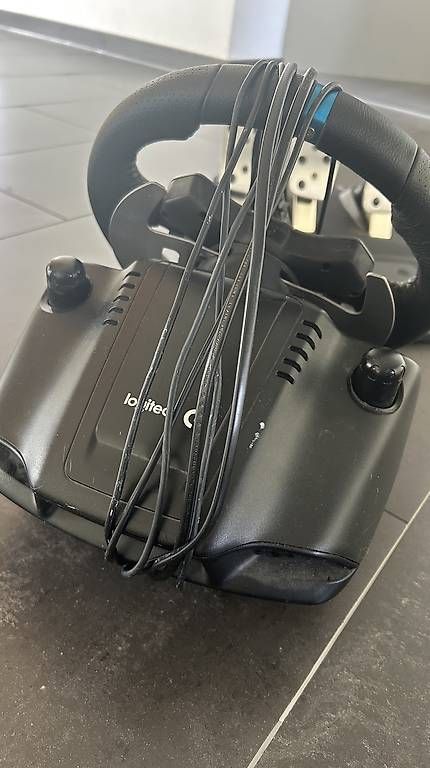 Manettes: Logitech G 29 – D'occasion à Lupsingen par fab_6pvm 1