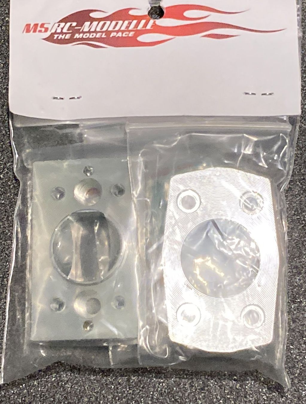Modellismo RC: Auspuffadapter Wassergekühlt – Nuovo e nell'imballaggio originale da Lausanne venduto da Techobby 1