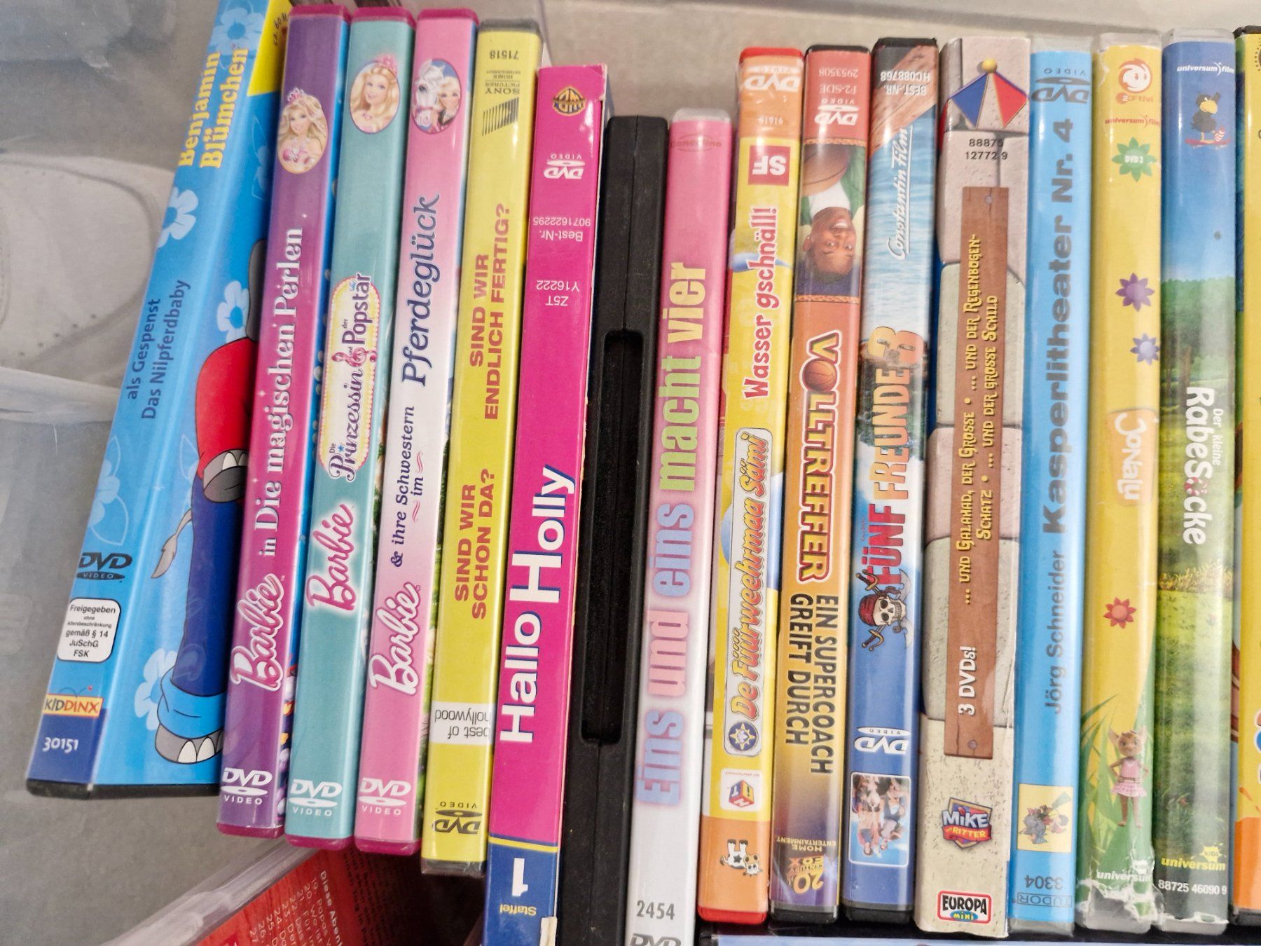 Tutti i DVDs: Kinder DvD Paket – Usato da Rümlang venduto da rafi012 3