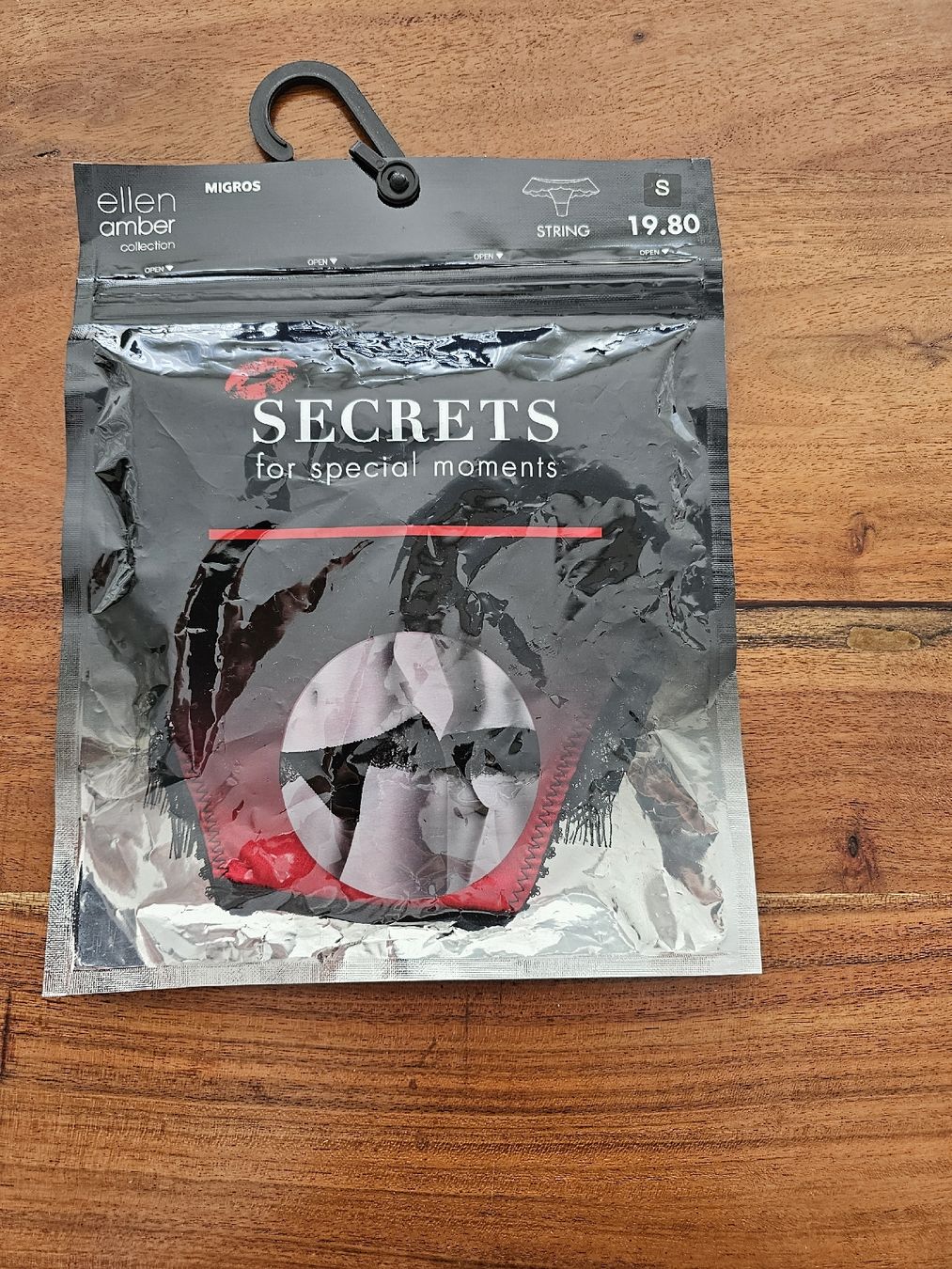 Autres dessous: string – Neuf avec emballage d'origine à Niedergösgen par topol14