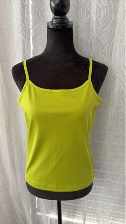 Sommerliches Tanktop in Limettengrün, Grösse M, Neuwertig!