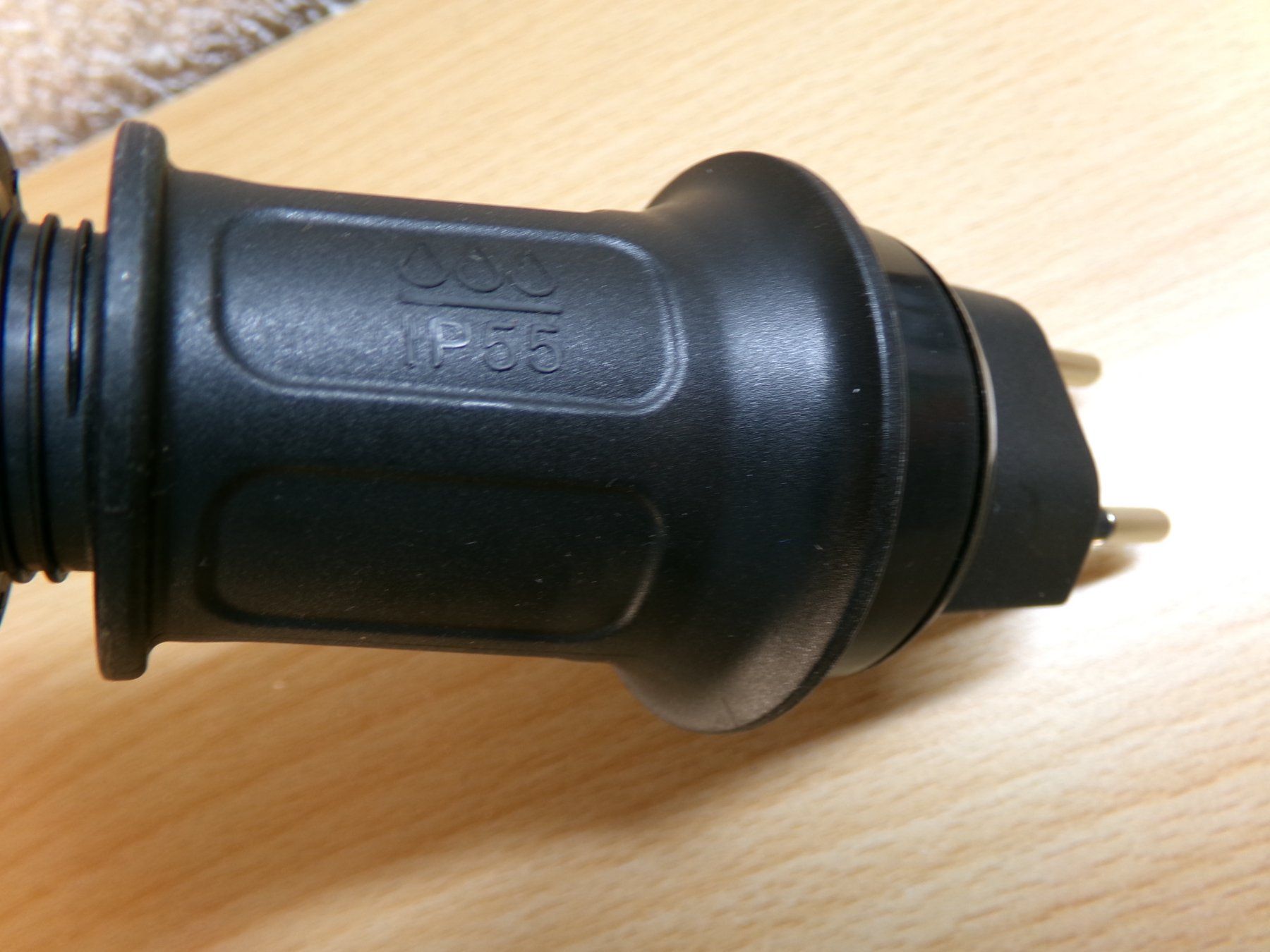 Spine: Stecker Typ13 IP55 schwarz – Nuovo (secondo la descrizione) da Hombrechtikon venduto da HaGeKa50 5