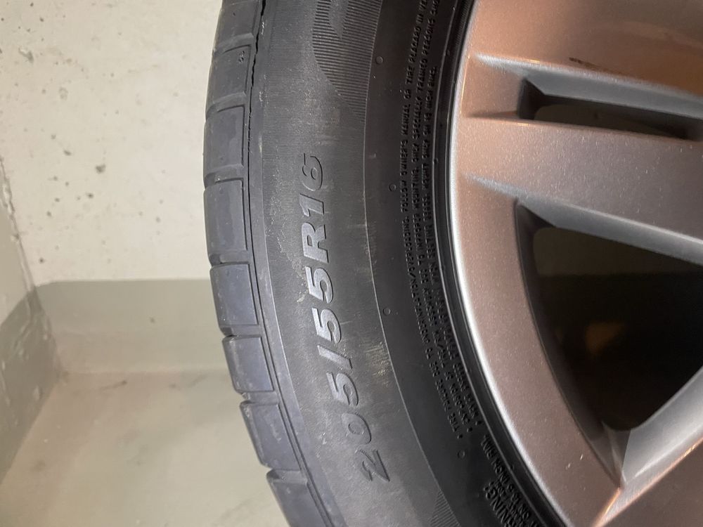 Pneumatici & Ruote complete: VW Golf 8 VIII, Sommerräder, Felgen, 205 55 16,NEU, ORIGINAL – Nuovo (secondo la descrizione) da Dällikon venduto da Marcofloro 2