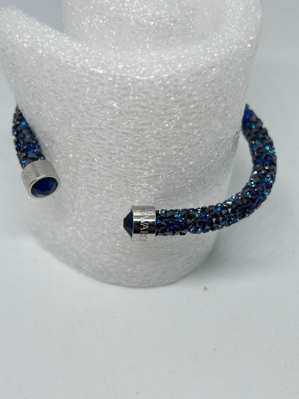 Swarovski Bracciali & Braccialetti: Bracciale rigido SWAROVSKI Crystaldust blu originale – Usato da Giubiasco venduto da LorisVale 1