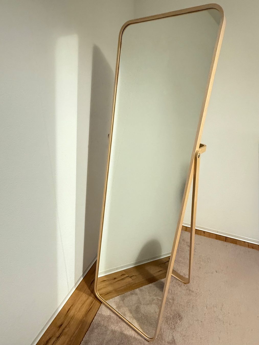 Ikea Specchi: IKEA Full-Length Standing Mirror – Excellent Condition – Usato da Pratteln venduto da ole_lm65