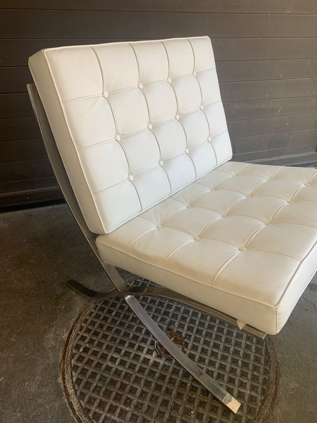 Poltrone: Barcelona Chair – Usato da Grenchen venduto da Bsta 2