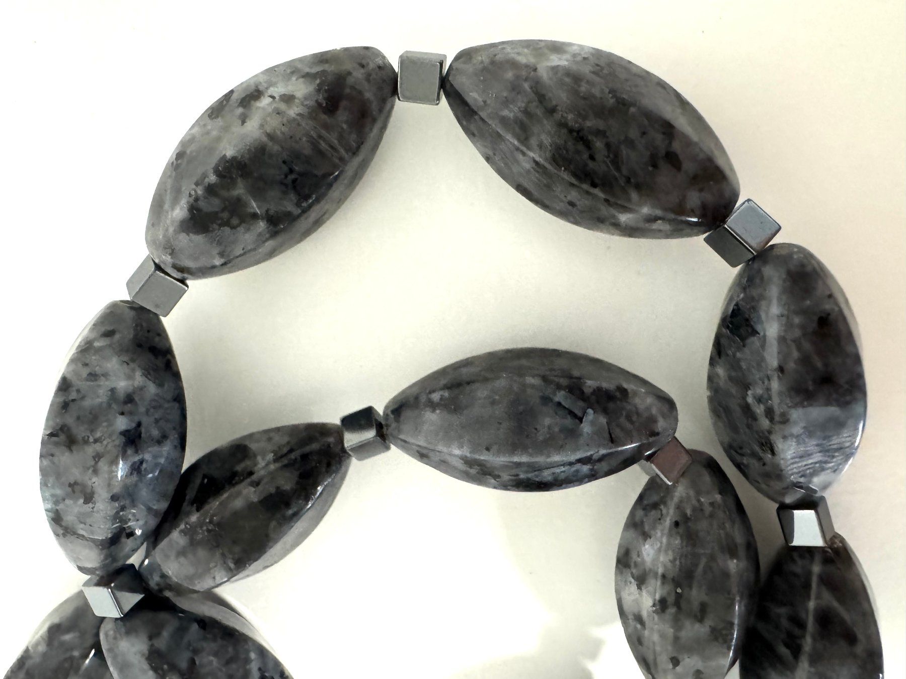 Catenine: Halskette Labradorit, Hämatit – Nuovo (secondo la descrizione) da Biberist venduto da tl-schmuck 2