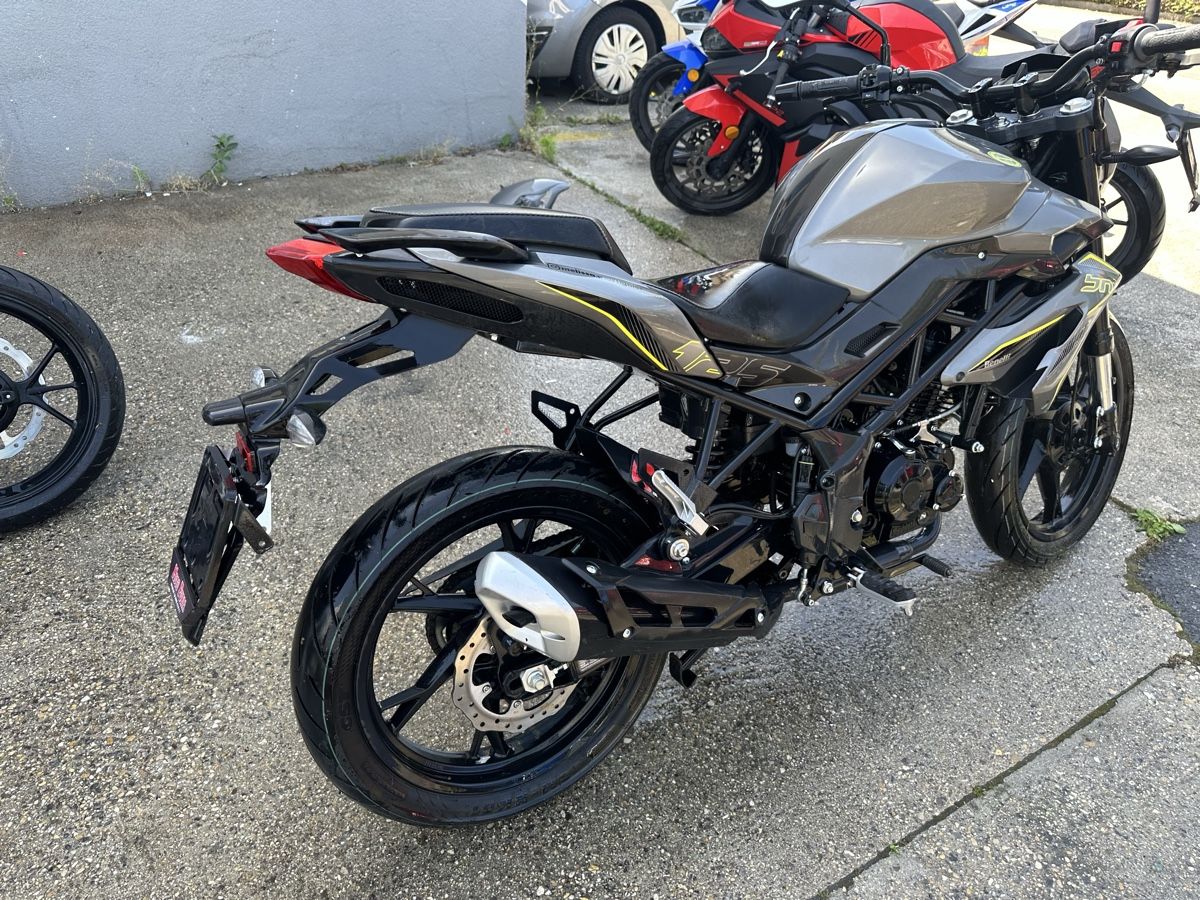 Benelli Route: BENELLI  BN 125 – Défectueux à Treycovagnes par Campingcar65 5