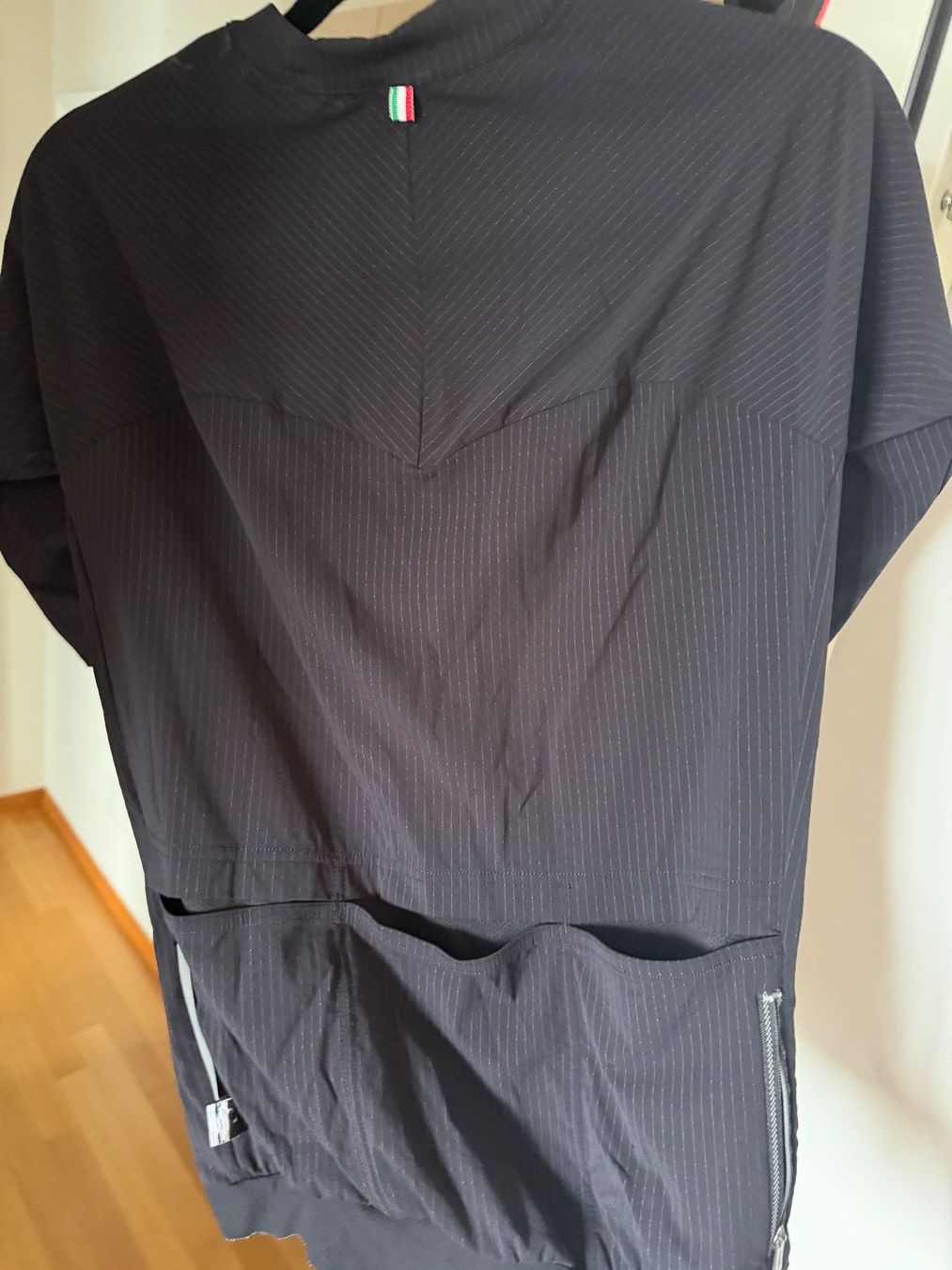 Leibchen & Hosen: Q36.5 Dottore Pro Jersey Black Men Size L – Gebraucht aus Küsnacht ZH von gma_67jc 1