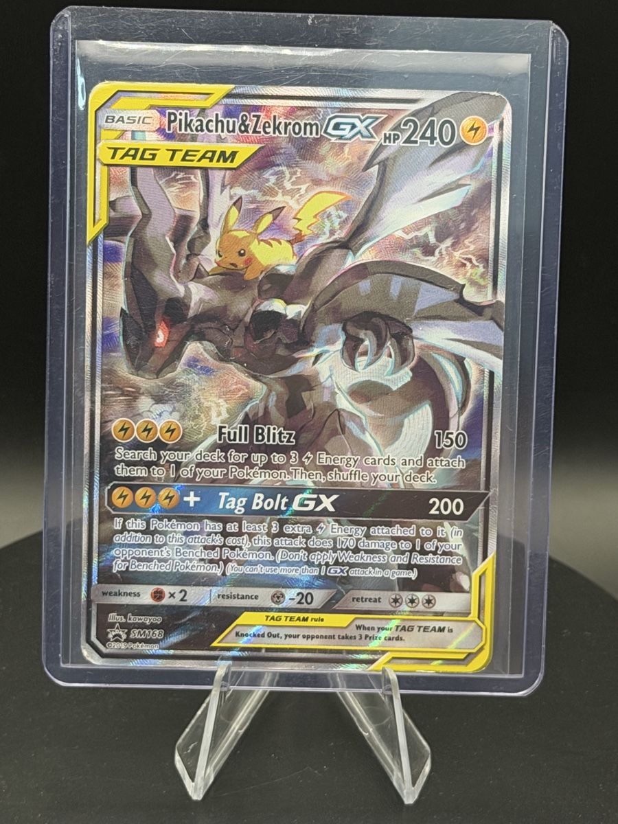 Pokémon Carte collezionabili: Pokemon Pikachu & Zekrom SM 168 – Usato da Belp venduto da Leoloulou1