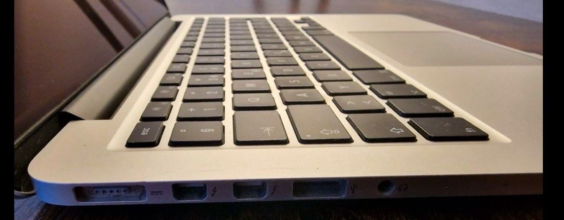 Apple Notebook: MacBook Pro 13" Retina (2015) - Intel i7 - 16Go RAM – Usato da Hallwil venduto da Andreas.1955 2