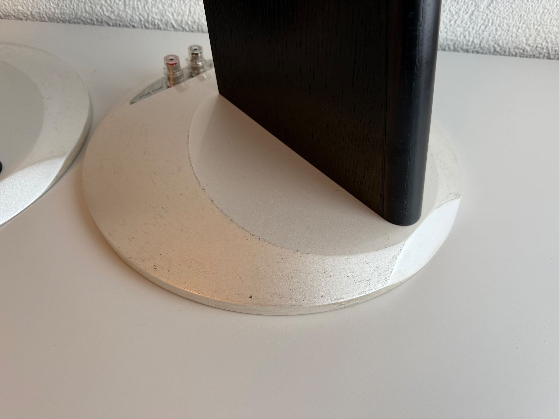 Cabasse Casse acustiche: 2 Cabasse Riga Stand-Lautsprecher in Perlweiss – Usato da Gasel venduto da Alter_Ego 4