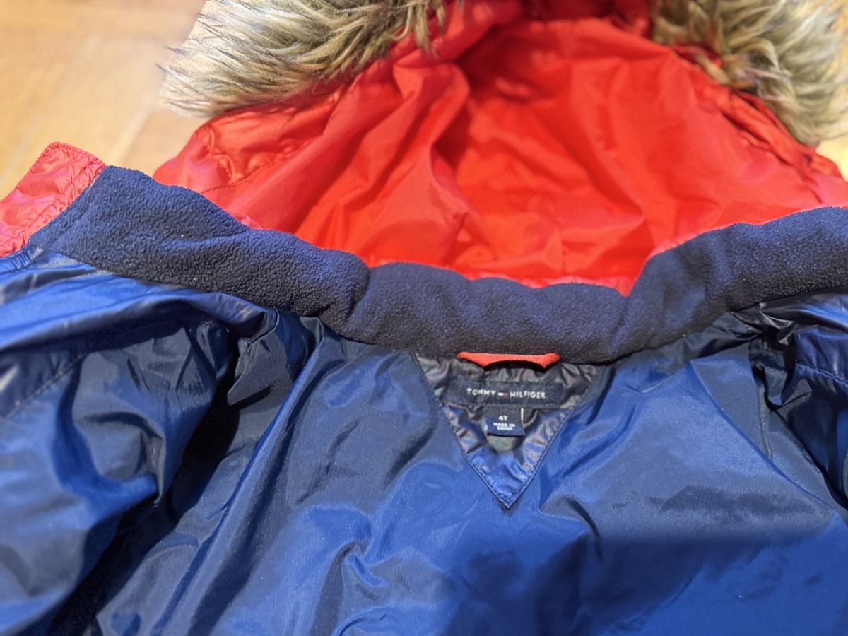 Giacche & Cappotti: Tommy Hilfiger Jacke 4T – Usato da Amlikon-Bissegg venduto da Rose_Rose 4