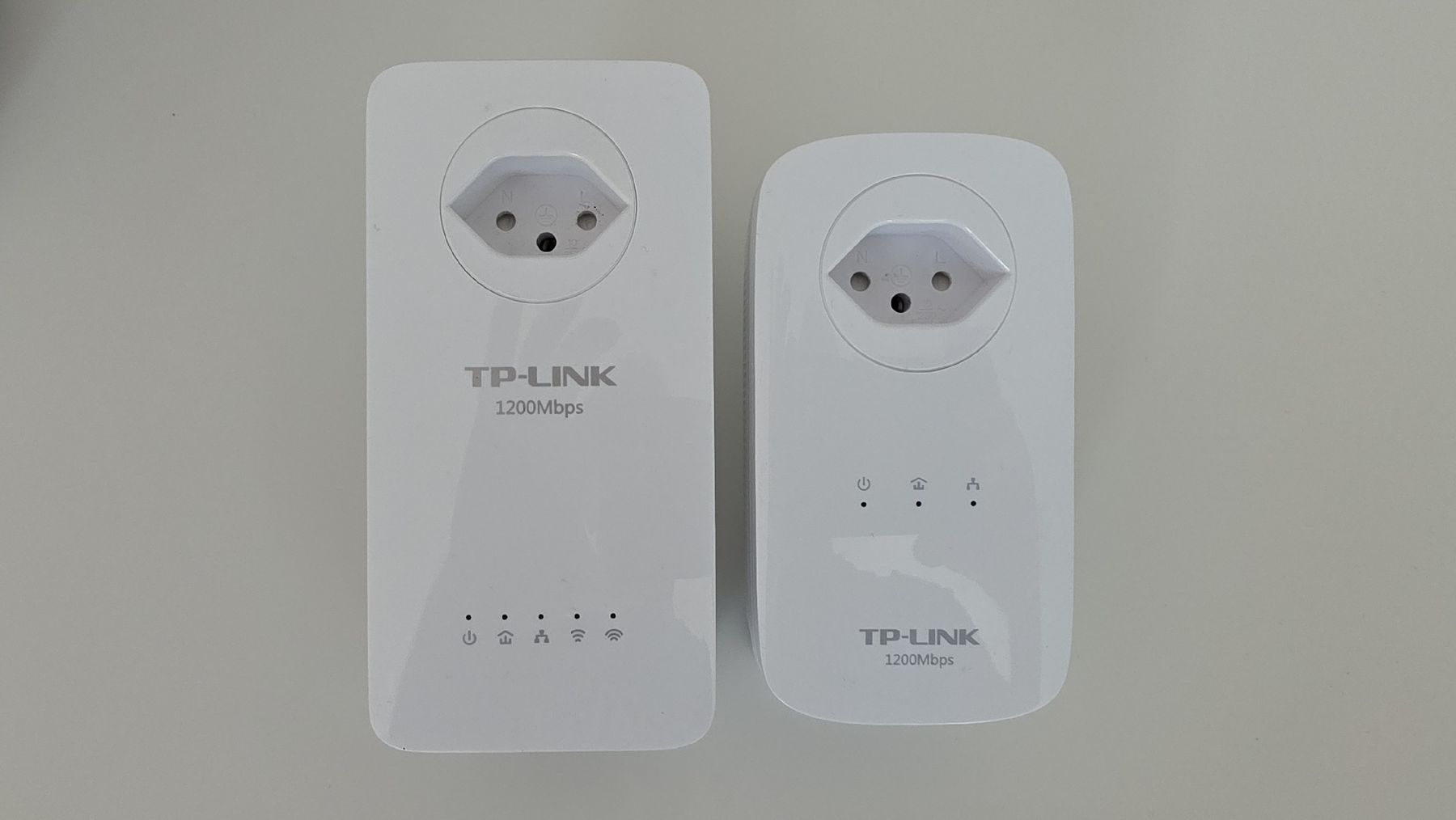 TP-Link Unità & Adattatore: TP-Link Powerline Adapter 1200Mbps 2 Stk., 3fach LAN – Usato da Kloten venduto da Mfilu
