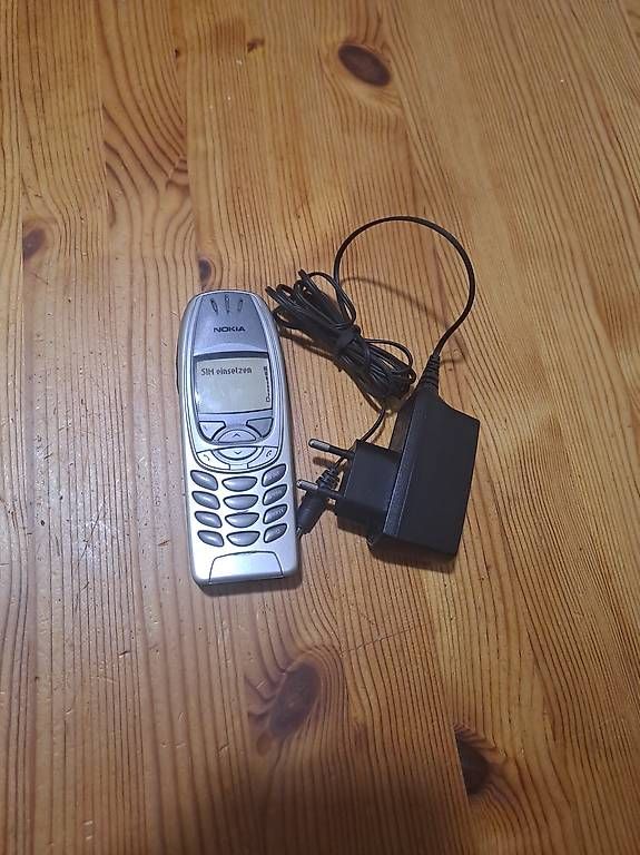 Nokia Handys / Smartphones: Nokia 6310 Business – Gebraucht aus Thalheim von lin_w876 1