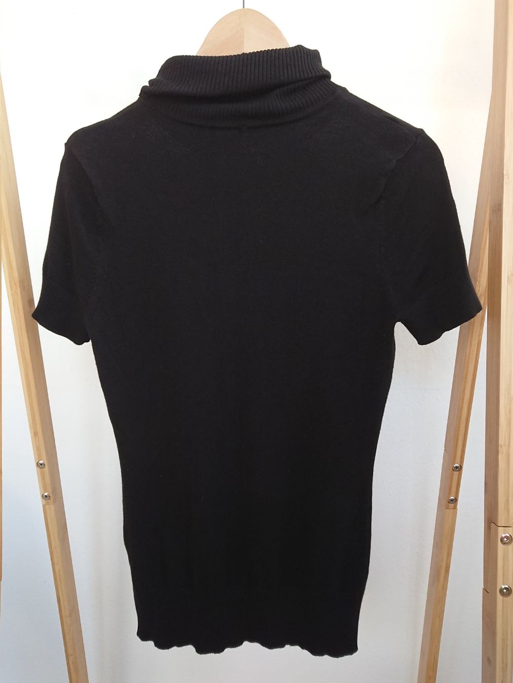 H&M Maglioni & Felpe: Damen kurzarm Rollkragen Pullover H&M Gr. XS Schwarz – Usato da Hallau venduto da CHACLA 2