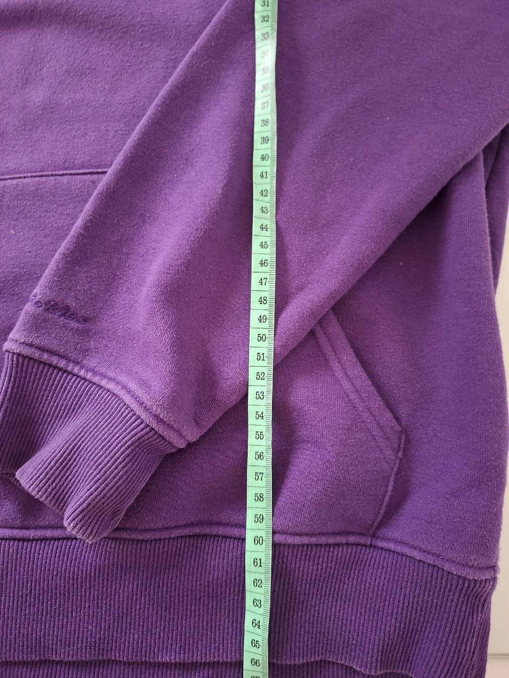 Pullover & Sweatshirts: Hoodie violet en coton avec capuche – Gebraucht aus Renens VD von ser_j2fn 2