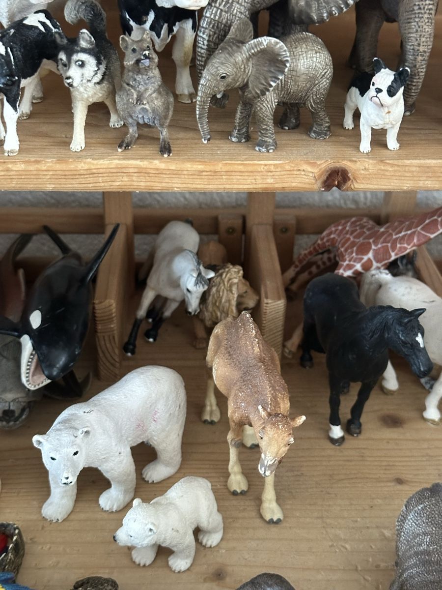 Schleich Giocattoli: 65 schleich Tiere mit Holzhaus – Usato da Wettingen venduto da hak_52m8 4