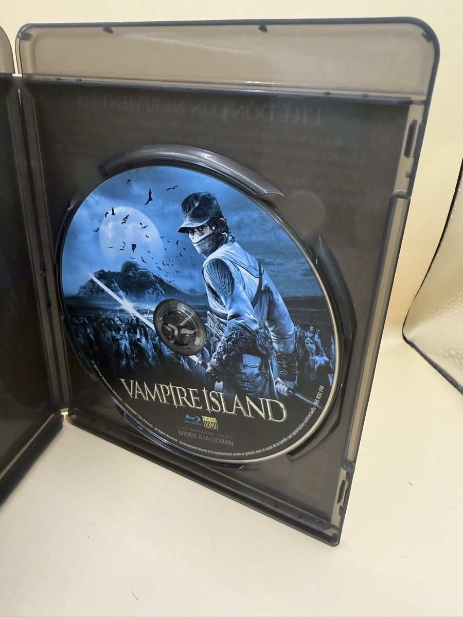 Tutti i DVDs: Vampire Island Blu-ray – Usato da Genève venduto da sho_67qj 2