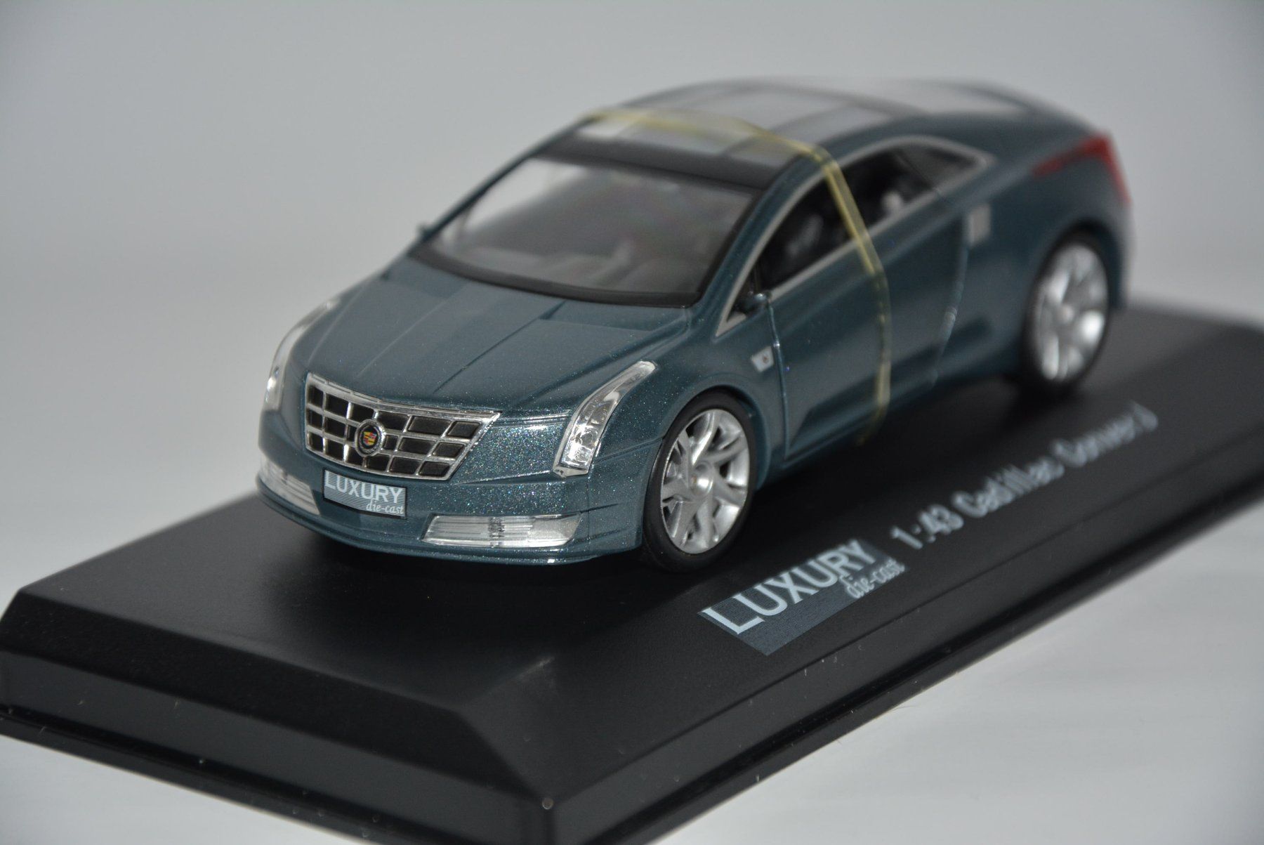 Modellautos: Cadillac Conver J Concept , Luxury , 1:43 – Neu und originalverpackt aus Goldach von Feivel9 2