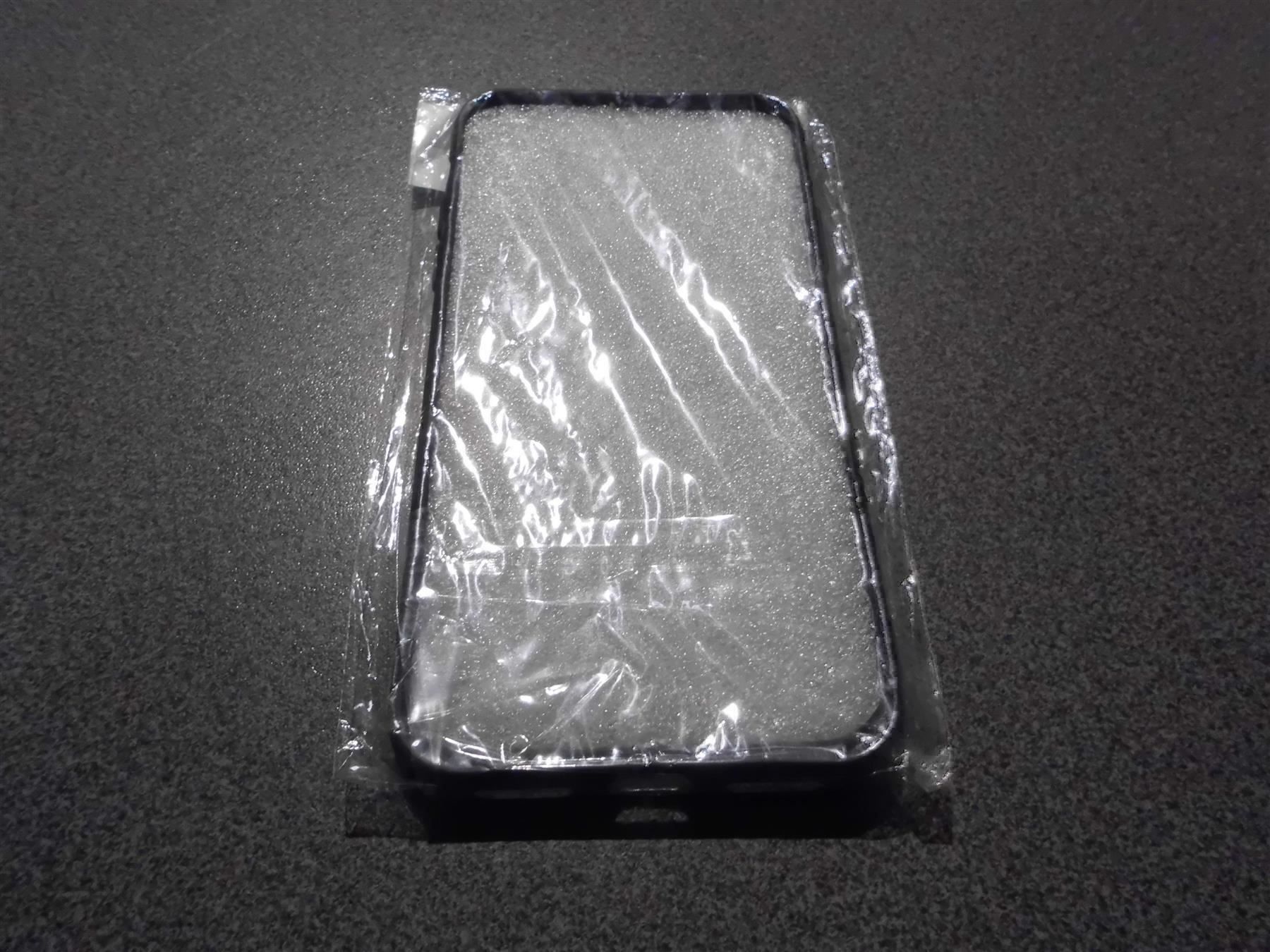 Apple Covers & Schutzfolien: Cover iPhone  X/XS, Weltall, neu verpack – Neu und originalverpackt aus Zürich von Motzkuh 1