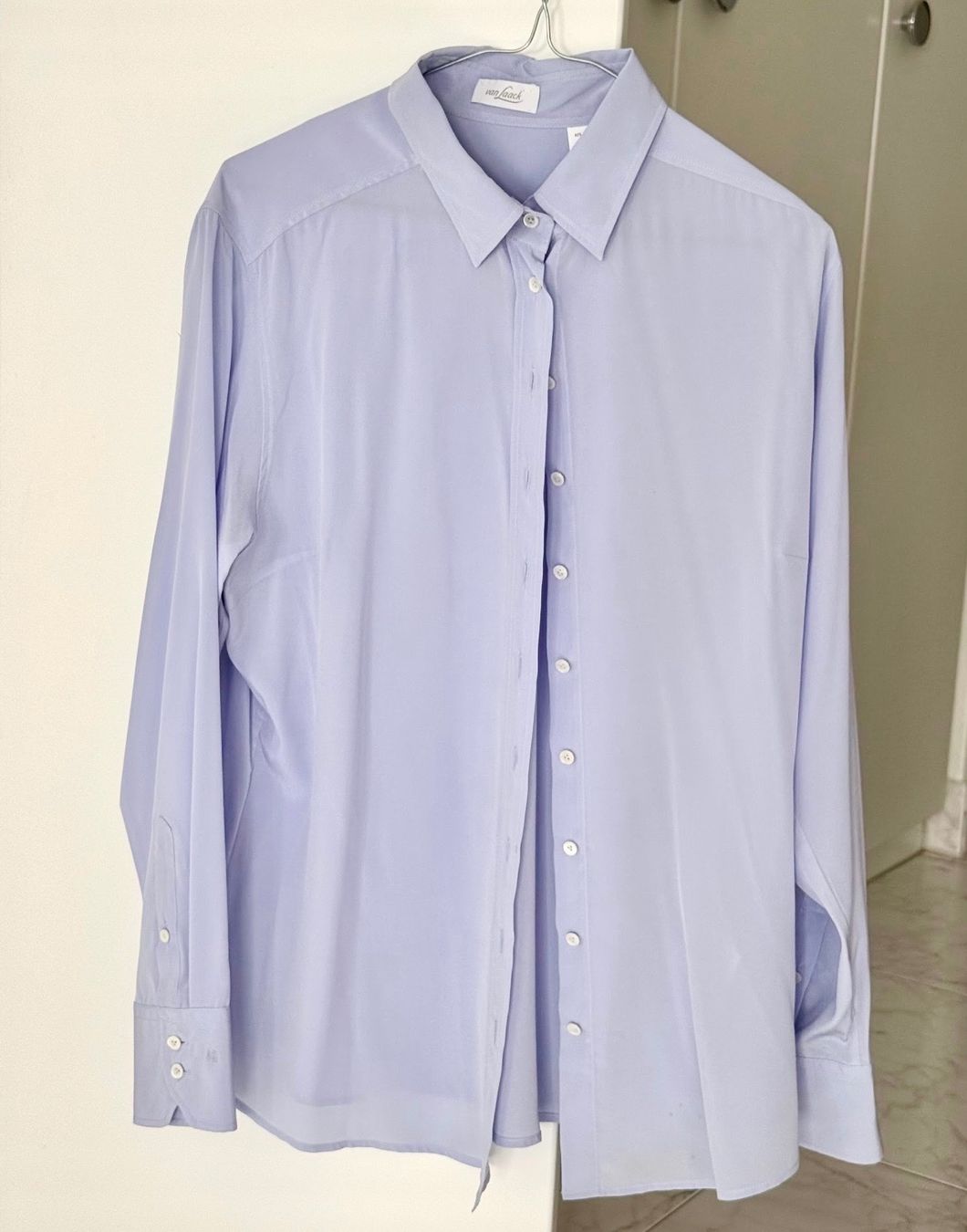 Van Laack Camicette: Van Laack Seidenbluse Hellblau, Top Zustand! – Nuovo (secondo la descrizione) da Erlenbach ZH venduto da msa_x26y 5