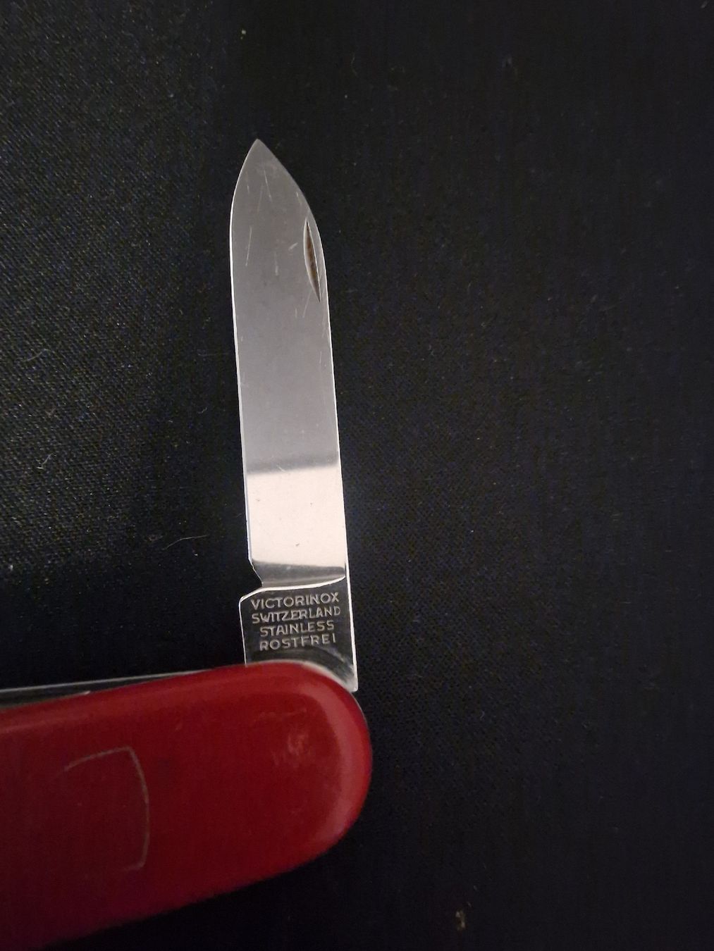 Victorinox Coltelli tascabile: Victorinox Classic Taschenmesser, Rot – Usato da wallisellen venduto da Murat-440 2