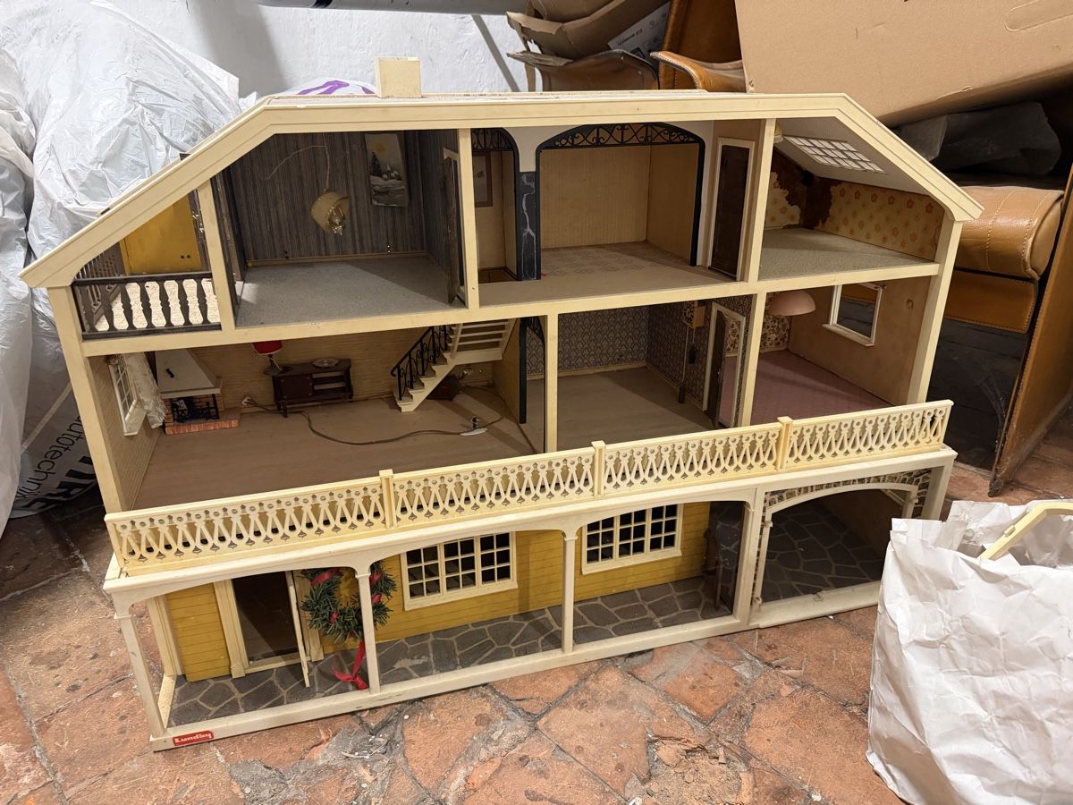 Lundby Case e mobili per bambole: Für Bastler: Lundby Puppenhaus – Difettoso da basel venduto da j_4056