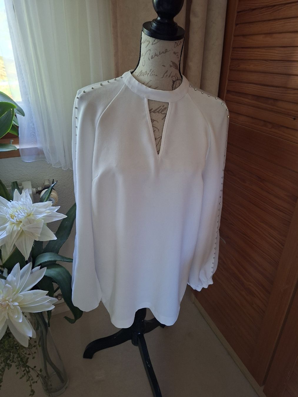 Guess Blusen: GUESS Bluse weiss Gr. L – Gebraucht aus Barzheim von spitz01
