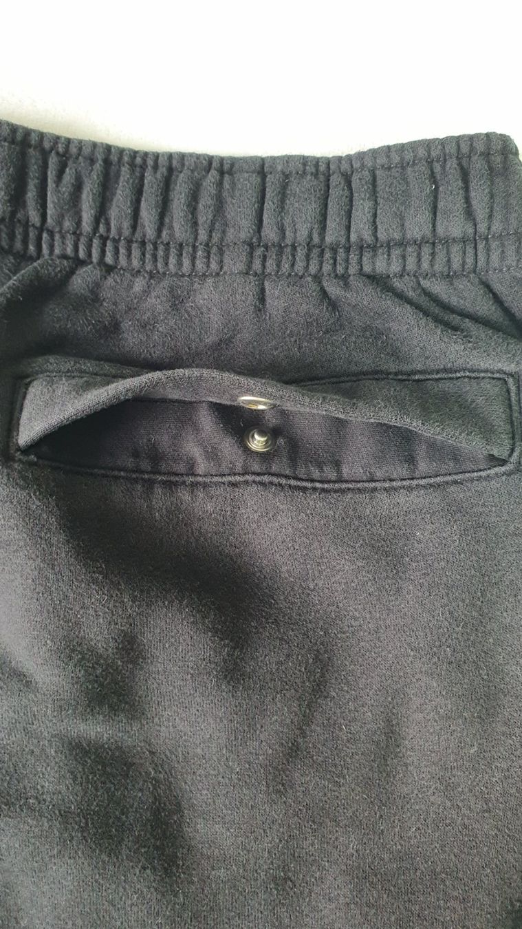 Nike Pantaloni: Nike hose G M – Usato da Maienfeld venduto da tobeyl2020 3